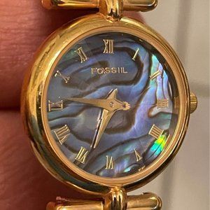 Gorgeous FOSSIL Woman’s Quartz Watch, Mother Of Pearl Dial, Faceted Crystal